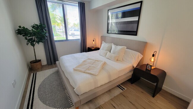 Building Photo - 7095 W 5th Ct