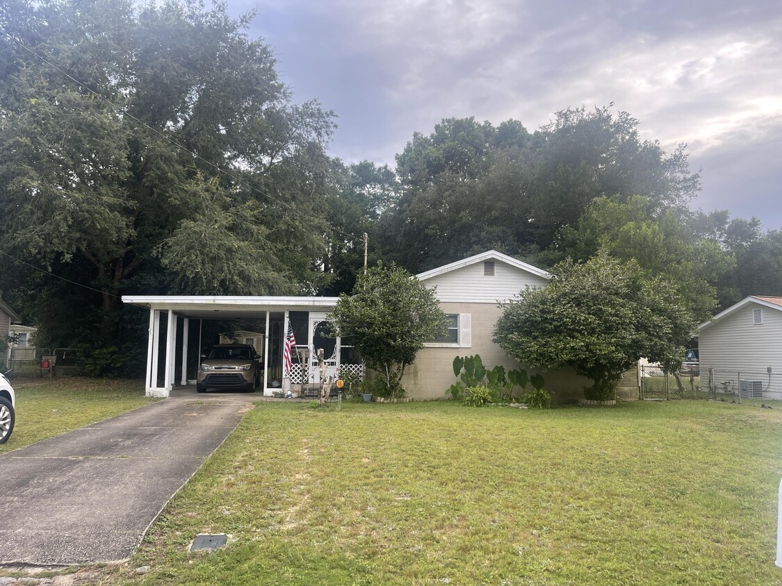 Foto principal - 353 Edge Ave