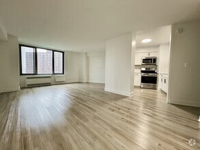 Building Photo - 3333 Broadway
