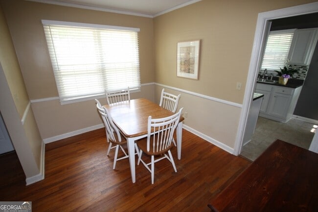 Foto del edificio - 222 Beechwood Cir