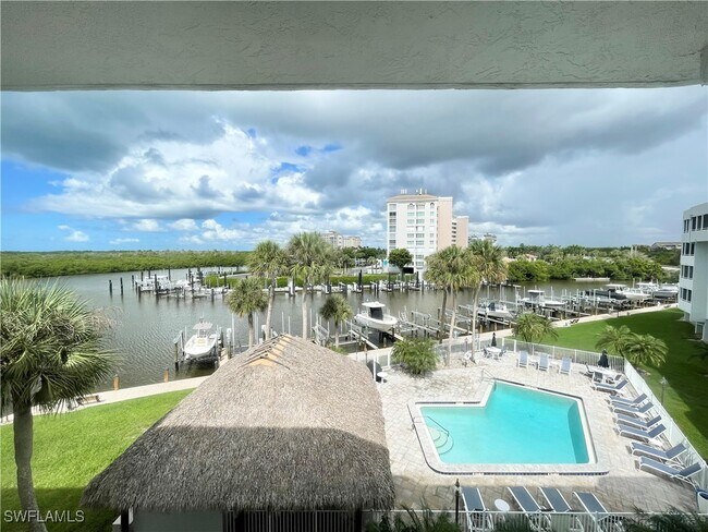 Foto del edificio - 12945 Vanderbilt Dr