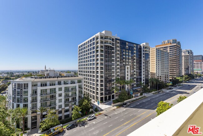 Foto del edificio - 10701 Wilshire Blvd