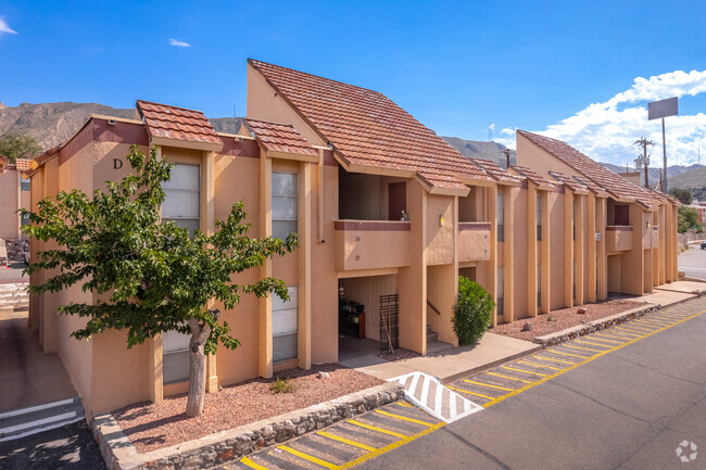 Building Photo - The Hills At North Mesa