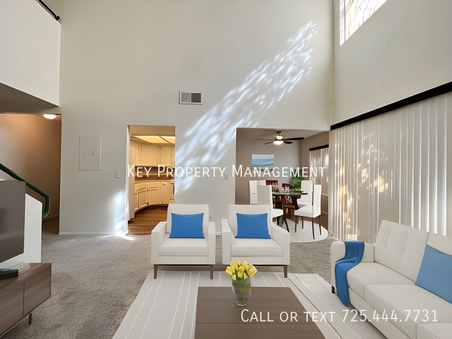 Foto del edificio - SPACIOUS 2 STORY 3 BEDROOM TOWNHOME W/ 2 C...