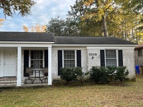 Building Photo - 1509B Harbor View Rd