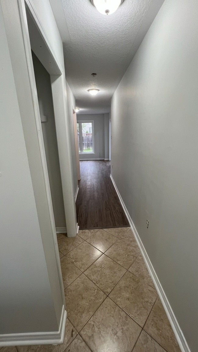 Building Photo - 236 Blackburn Dr