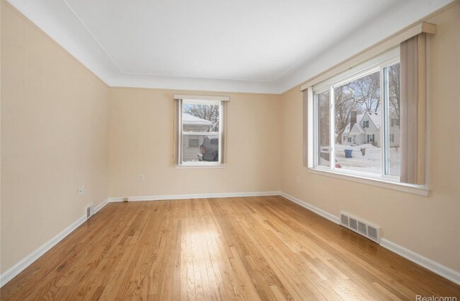 Foto del edificio - 242 Preston Ave