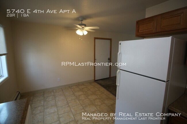 Foto del edificio - 5740 E 4th Ave