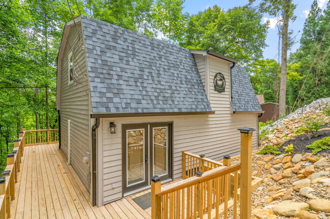 Building Photo - 115 Broyles Dr