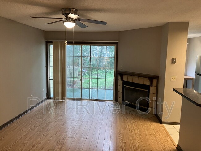 Foto del edificio - 1539 Summer Sands Dr