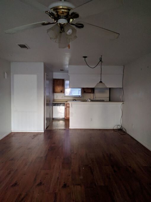 4017 Briar Hollow Condo for Rent in Dickinson, TX