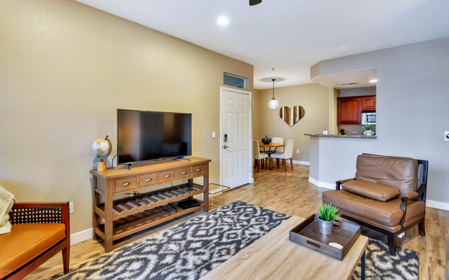Building Photo - 11375 E Sahuaro Dr