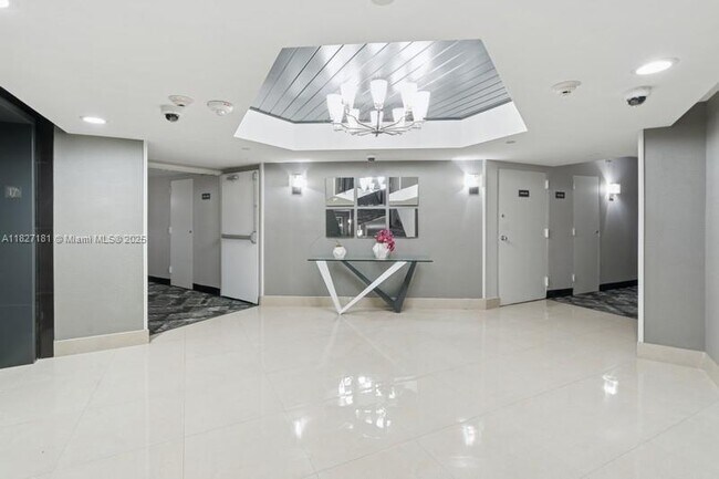 Foto del edificio - 3300 NE 192 St