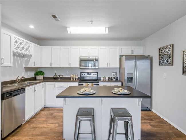Foto del edificio - Altamont Summit Apartment Homes