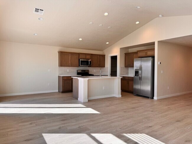 Foto del edificio - 7565 E Edison St