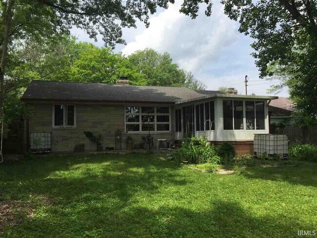 Building Photo - 209 S Hillsdale Dr