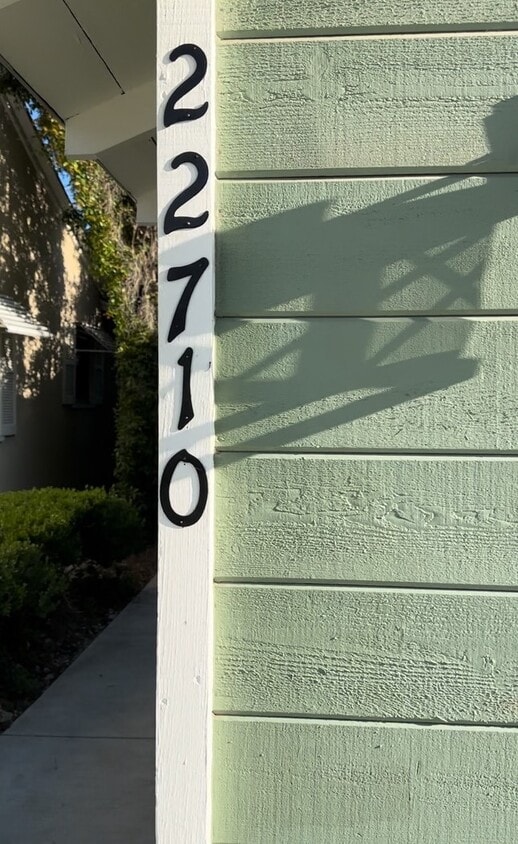 Primary Photo - 22712 Leonora Dr