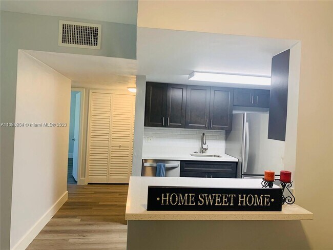 Foto del edificio - 15888 SW 95th Ave