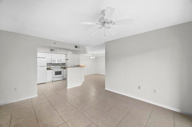 Building Photo - 3732 NW Adriatic Ln