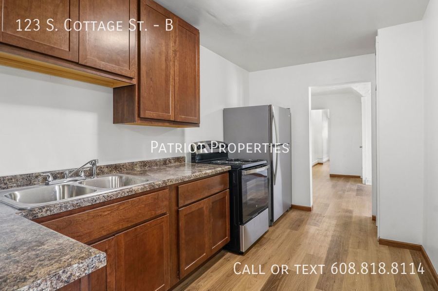 Primary Photo - 5 BEDROOM/ 1 BATH APARTMENT IN WHITEWATER, WI