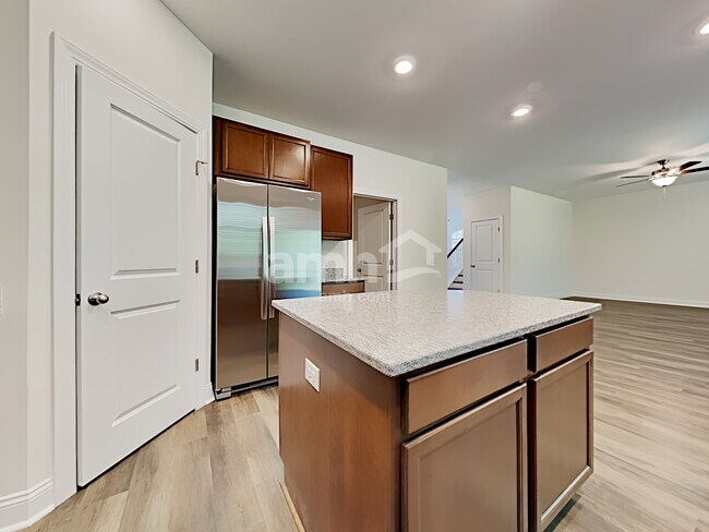 Building Photo - 476 Coopers Hawk Drive