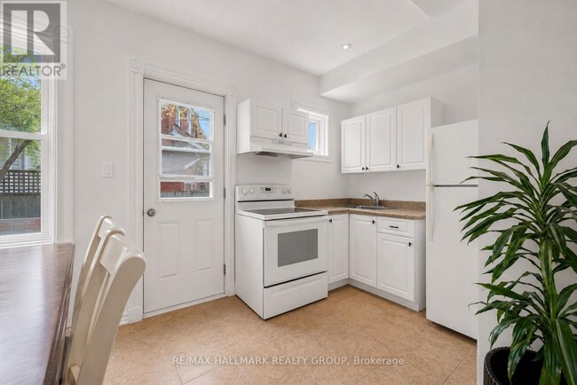 Building Photo - 1308 Shillington Ave