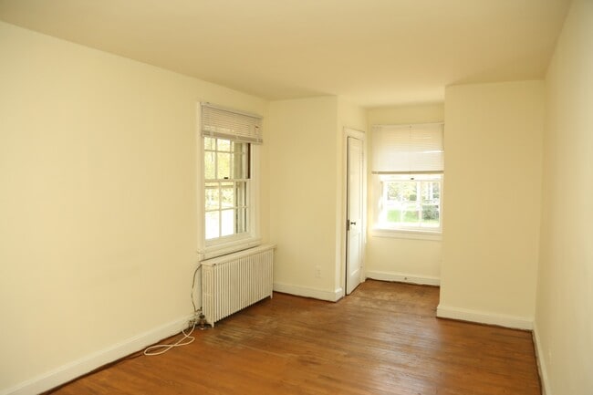 Building Photo - 510 14th St NW