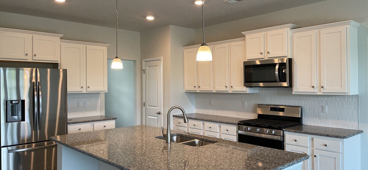 Newly built 5 bedroom home in The Parks House Rental in Myrtle Beach