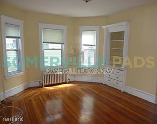 Primary Photo - 65 Bromfield Rd