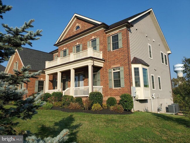 Building Photo - 21216 Cracklin Rd