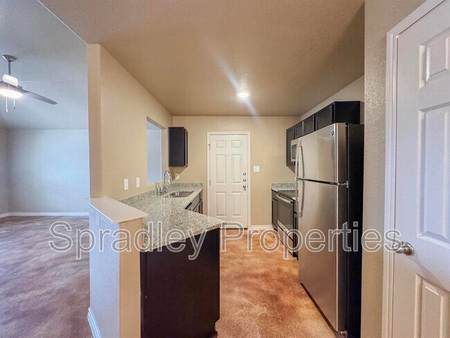 Foto del edificio - 1649 Sabine