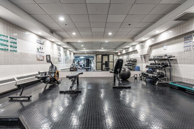 Photo du bâtiment - 798 Richmond Street West