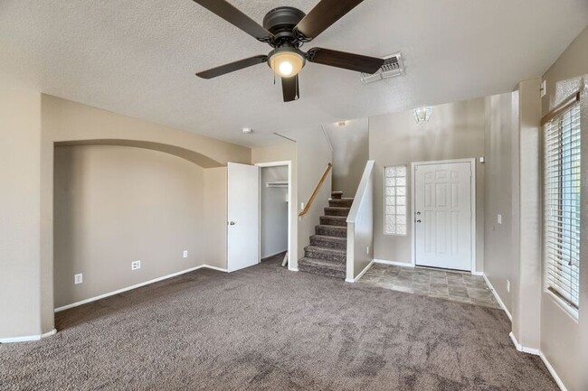 Foto del edificio - 1119 Mountain View Rd