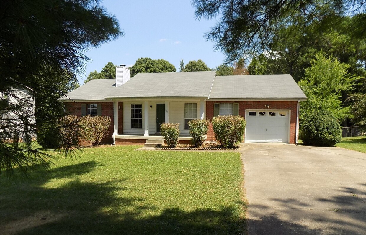 Foto principal - *** AFFORDABLE RANCH HOME ***