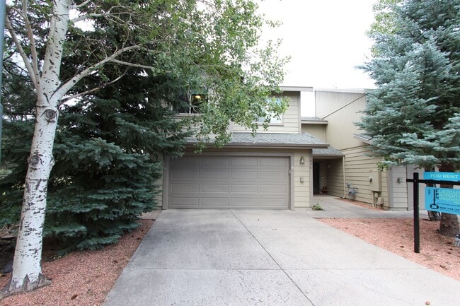 Building Photo - 3026 N Joy Ln