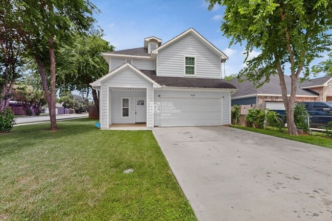 Building Photo - Corner Lot 5 bedroom Home for Rent in Fort Worth!