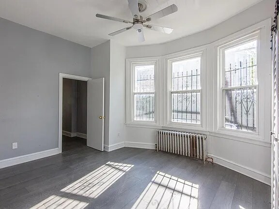 Foto del edificio - 4843 Walton Ave