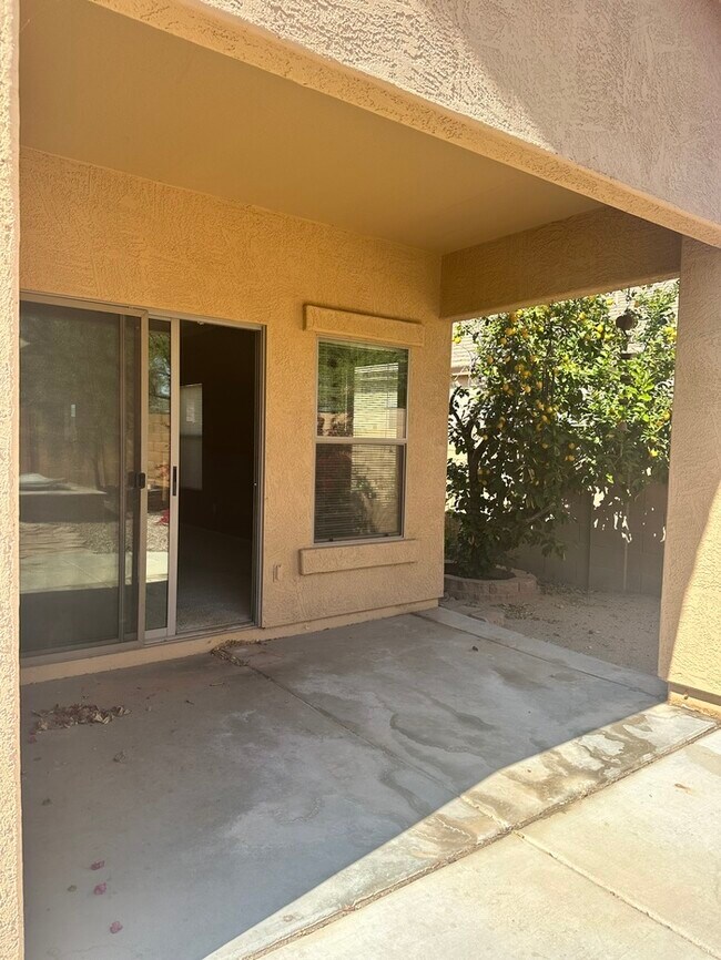 Foto del edificio - 12159 N 152nd Ave