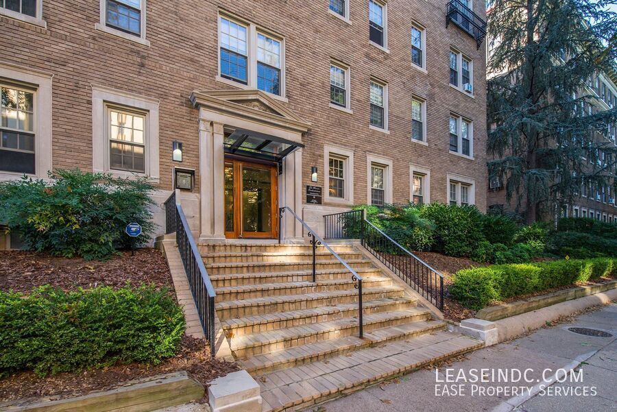 Foto principal - 1910 Kalorama Rd NW