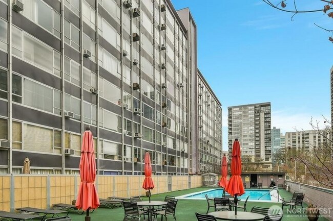 Foto del edificio - 1221 Minor Ave