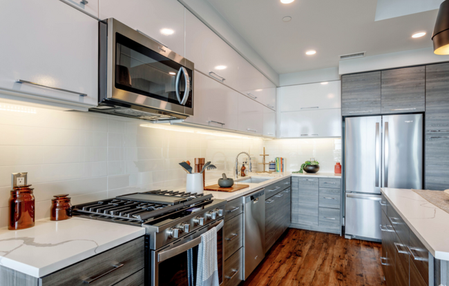 Foto del edificio - 2400 E Cherry Creek South Dr