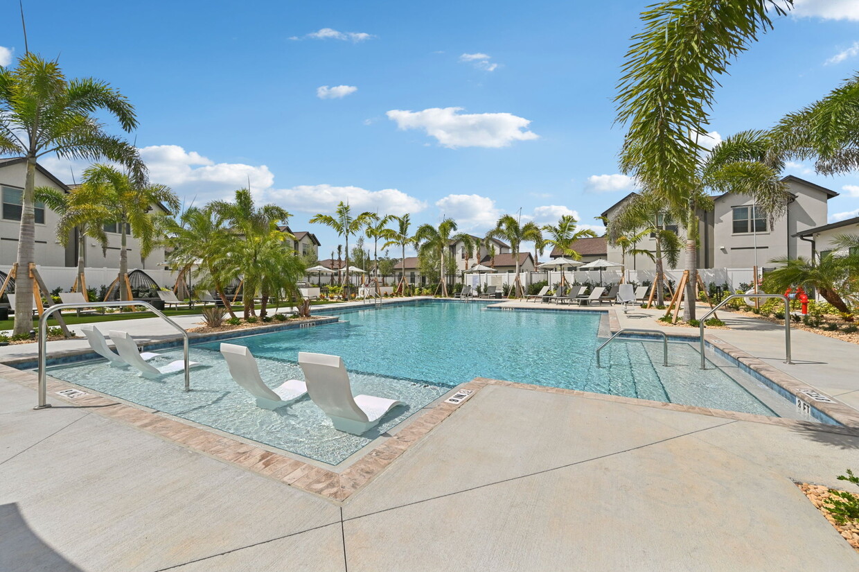 Foto principal - The Hadley - North Port, FL