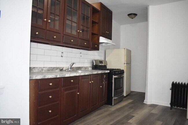 Foto del edificio - 10 S 62nd St