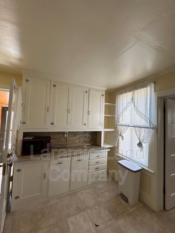 Foto del edificio - 154 1/2 North Hodgeman Street