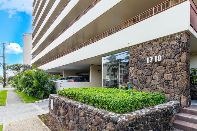 Photo - Bright and spacious 1 bedroom 1 bath condo in Makiki !