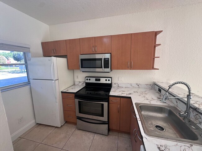 Foto del edificio - 3590 NW 91st Ln