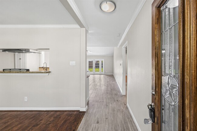 Foto del edificio - 11427 Hillcroft Ave