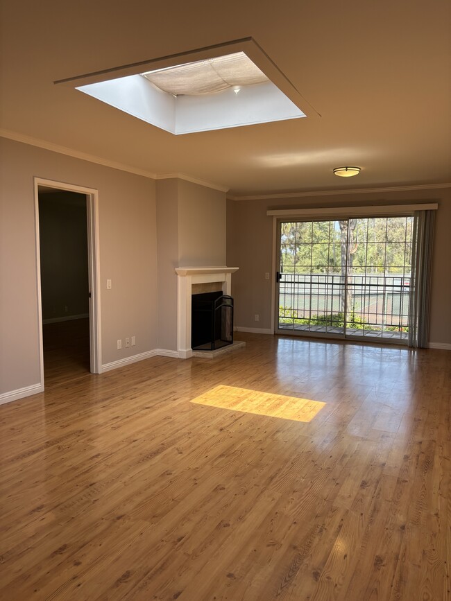 Building Photo - 6484 Cavalleri Rd