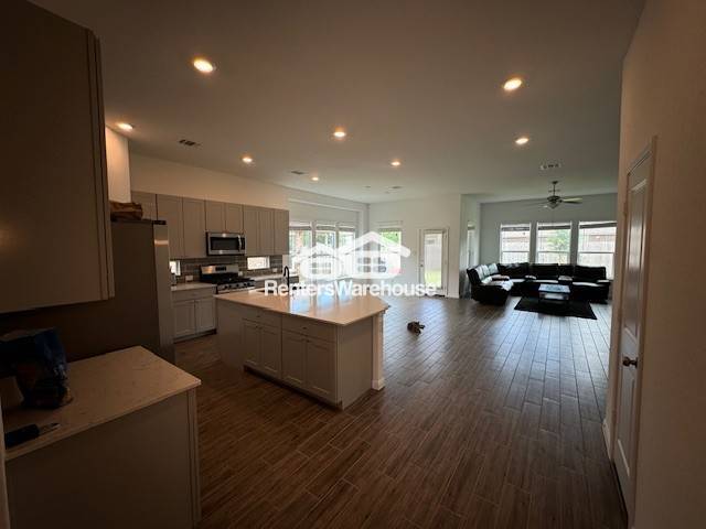 Building Photo - 15126 Nettleton Ml