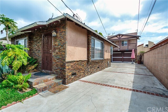 Primary Photo - 426 San Pasqual Dr